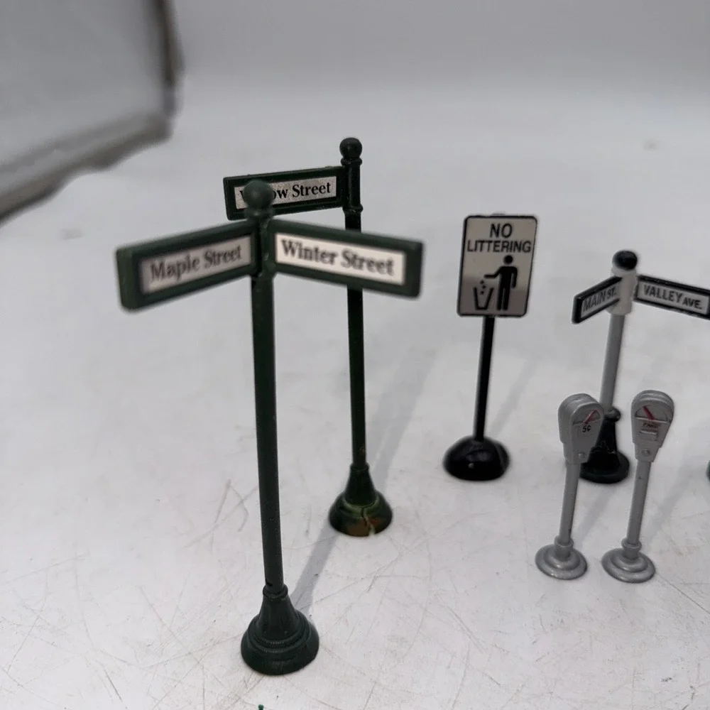 Vintage Lemax Village Main Street Sign Clock Mailbox Parking Meter Mixed LOT 11